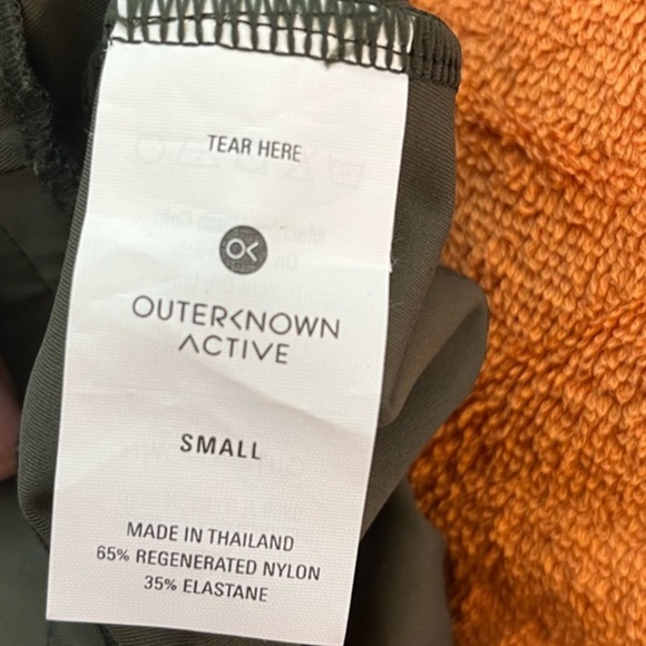 Outerknown OK Active leggings in olive green NWT Size Small - Picture 5 of 5